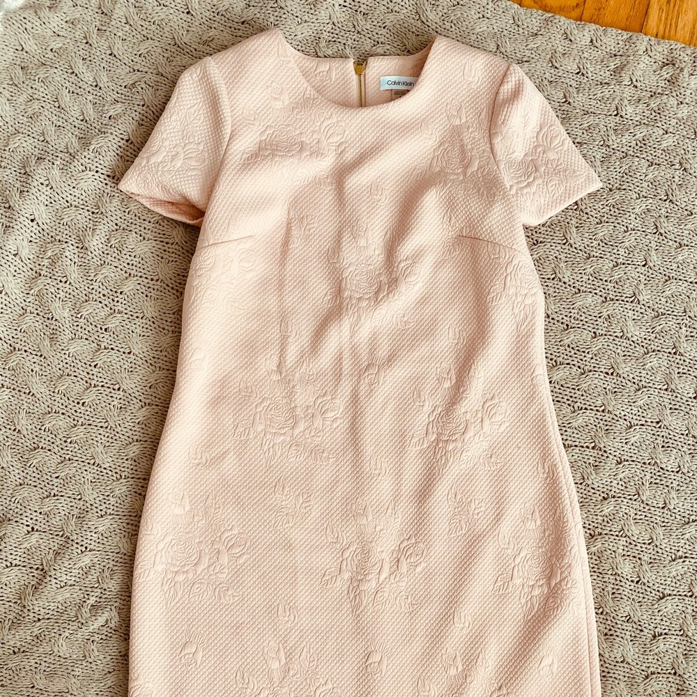 Calvin Klein size 8 pink quilted dress.